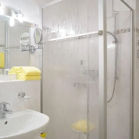 Apartment Europa Residenz Deluxe 307 Mit Einem Schlafzimmer, 2 Balkone, Doppelstellplatz, Zwei Baeder *